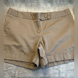 Outback Red Khaki Shorts, size 10.